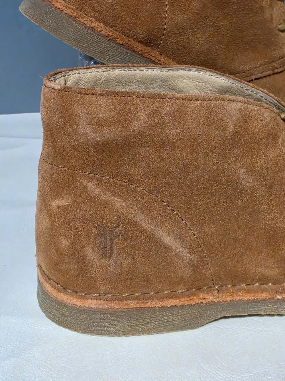 FRYE Children's Tan Suede Lace Up Chukka Boots Youth Size 4